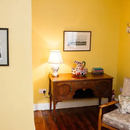 Elizabeth * كورك