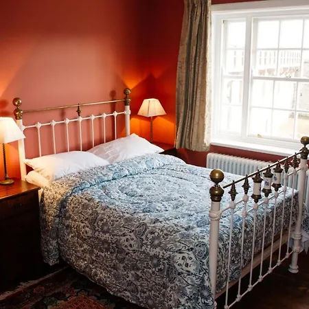 Elizabeth * كورك